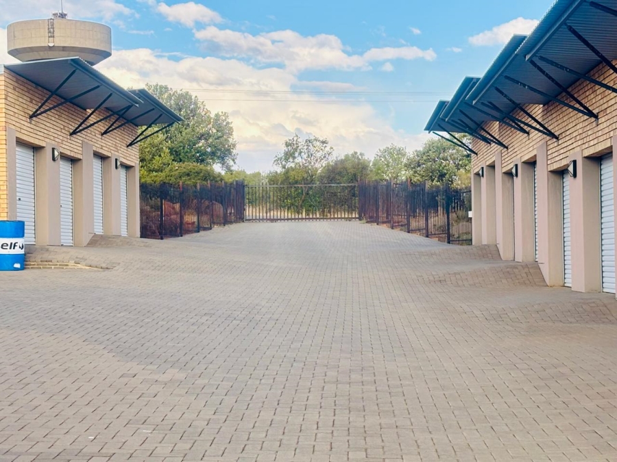 3 Bedroom Property for Sale in Vredenhof Sh Free State